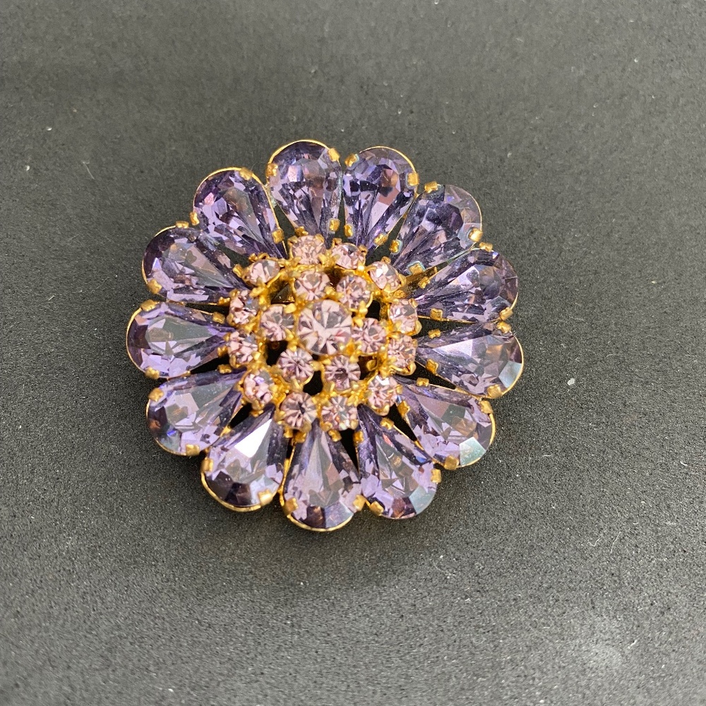Vintage Round flower Purple Rhinestone  Brooch pin